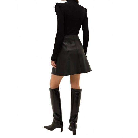 NEW MARIE OLIVER tinley form-fitting turtleneck top in black - Picture 3 of 6